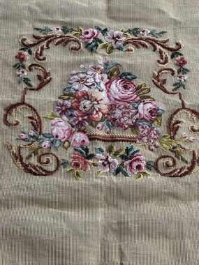 Bucilla Vintage Needlepoint Canvas Floral Basket 100% Virgin Wool Heirloom